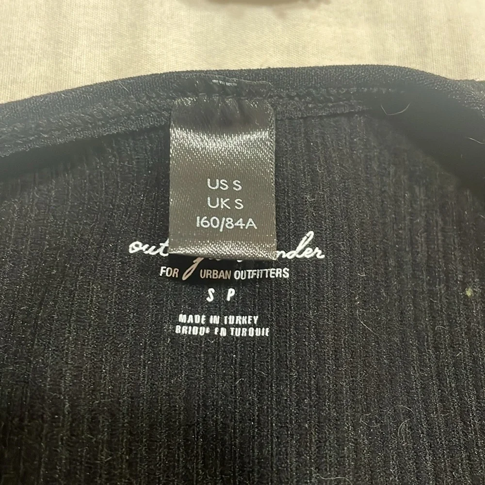 UO Out from Under Hailey Seemless - Picture 4 of 4